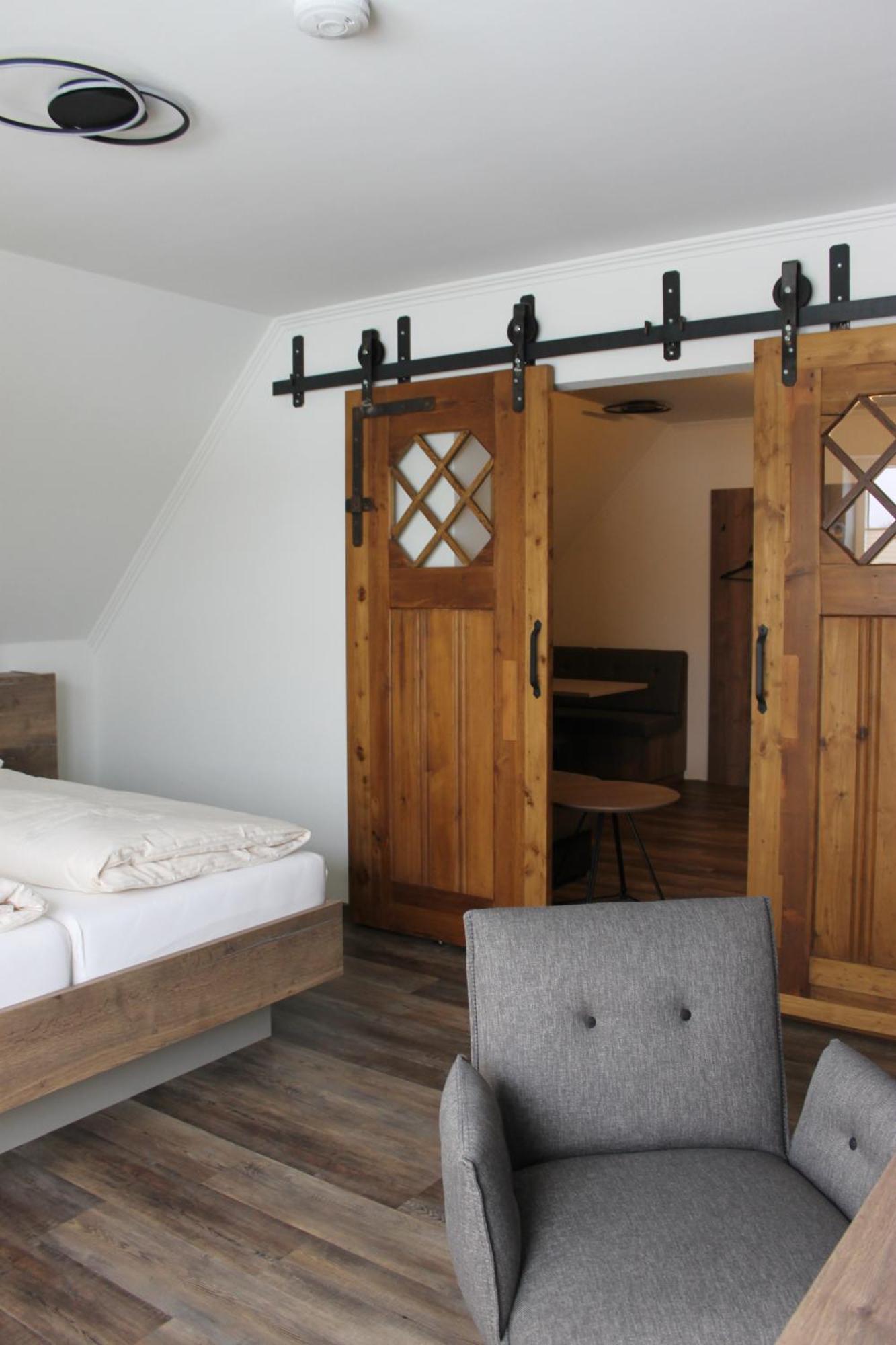 Landhotel Kastanienhof Georgenberg エクステリア 写真