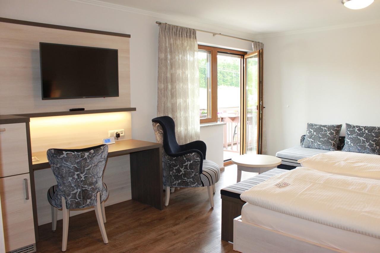 Landhotel Kastanienhof Georgenberg エクステリア 写真